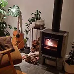 Charming House With Fireplace, Great Views And Free Parking Nyaraló *