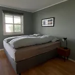 Charming House With Fireplace, Great Views And Free Parking